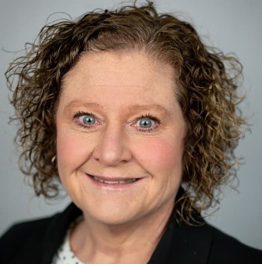 Portrait of Jodi Hardin